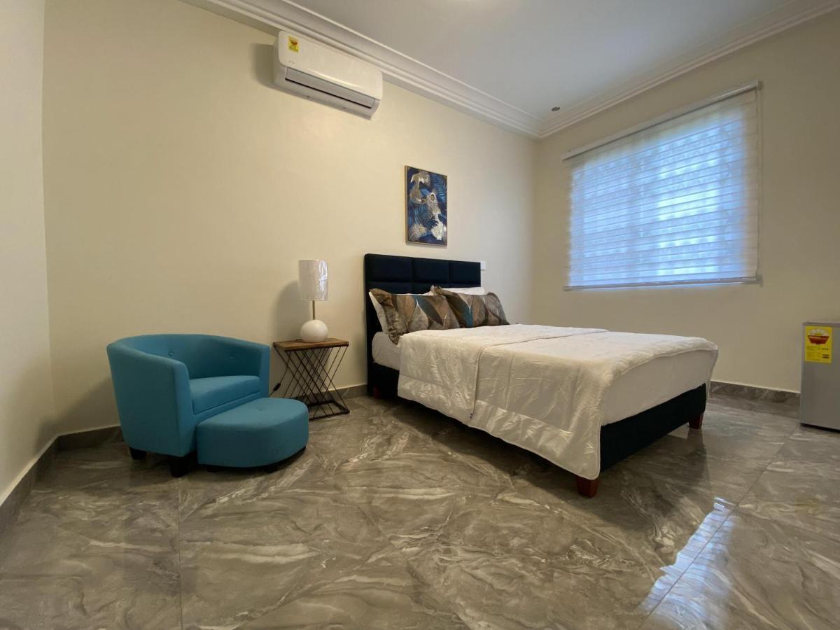 Eagle Vault Hotel Kwabenya ภายนอก รูปภาพ