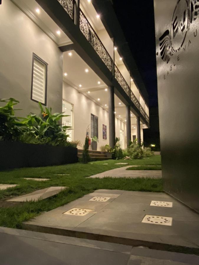 Eagle Vault Hotel Kwabenya ภายนอก รูปภาพ