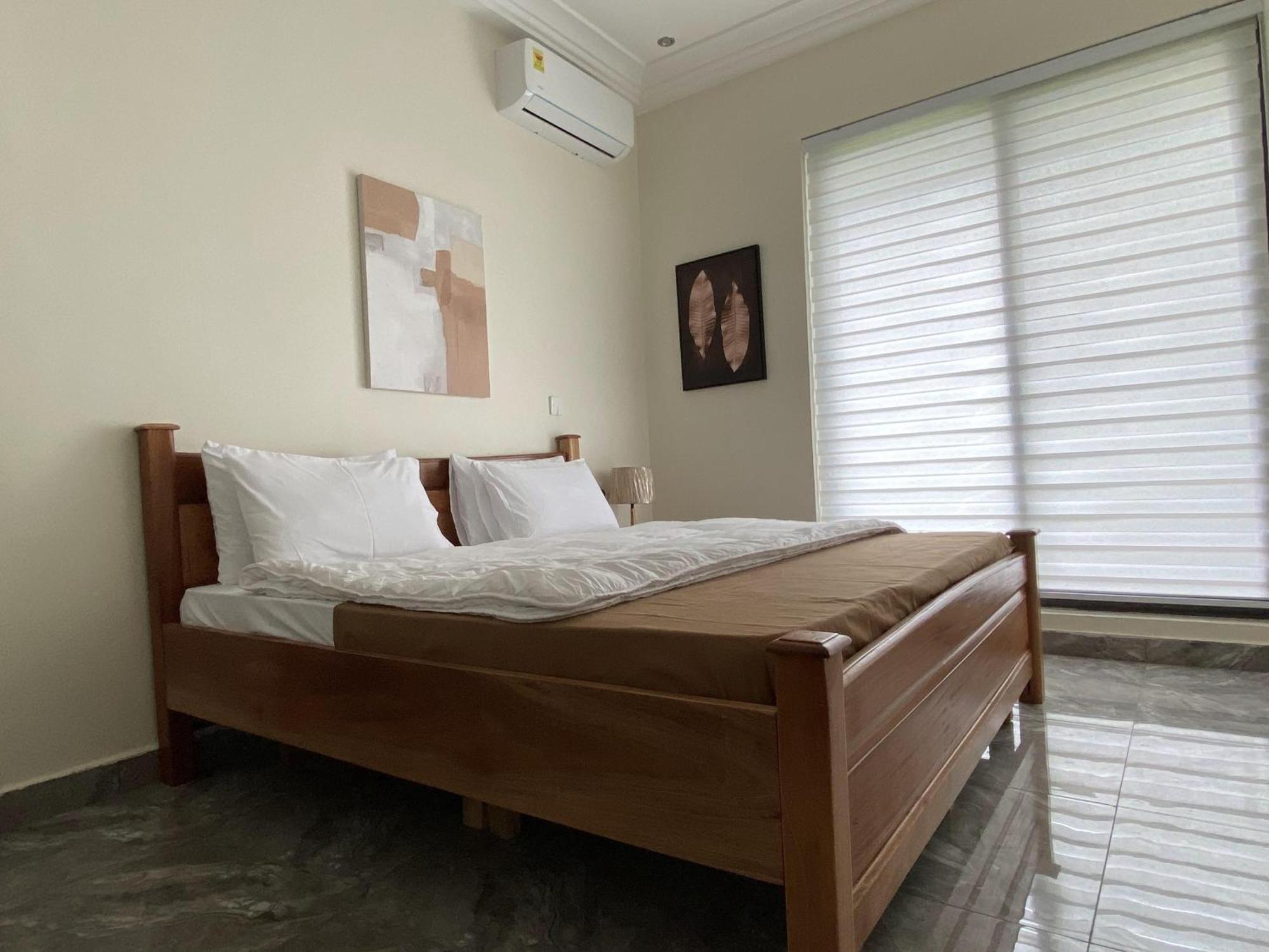 Eagle Vault Hotel Kwabenya ภายนอก รูปภาพ